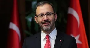 Milli güreşçilere tebrik mesajı gönderdi