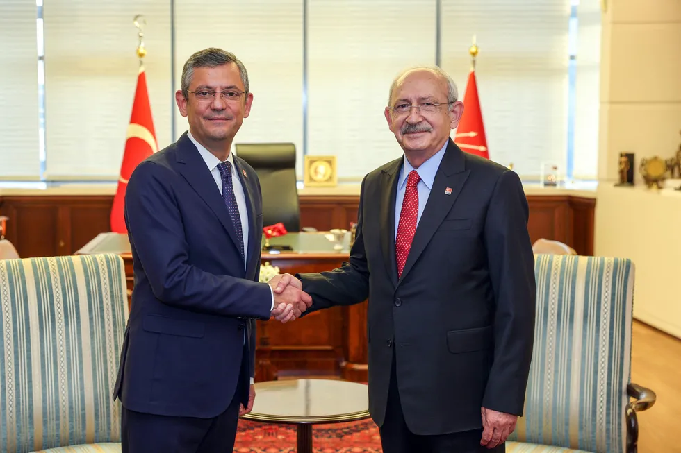mutlak-butlan-sonrasi-son-anket-chp-secmeni-umudu-kesti-yuzde-75-catisma-devam-eder-diyor-1780684991158.jpg Mutlak butlan sonrası son anket! CHP seçmeni umudu kesti: Yüzde 75 "çatışma devam eder" diyor - 2