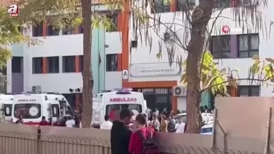 Sınıfın içinde yangın tüpü sıktılar