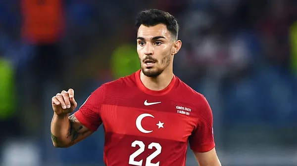 galatasaray-transferi-kapa-bildirdi-iste-kaan-ayhanin-bonservisi-ve-maasi-1675098643199.jpg Galatasaray transferi KAP'a bildirdi! İşte Kaan Ayhan'ın bonservisi ve maaşı... - 2
