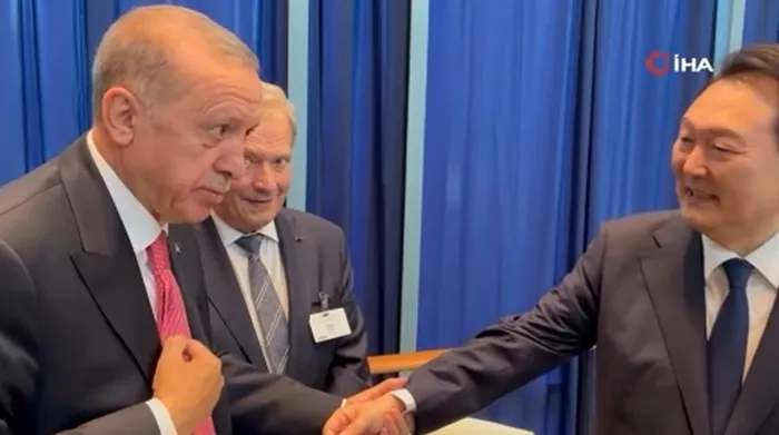 Güney Kore Devlet Başkanı Yoon Suk-yeol ile Başkan Erdoğan arasında o diyalog: Yapacağımız çok işler var