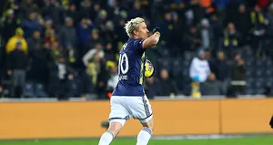 Max Kruse’den Stuttgart paylaşımı