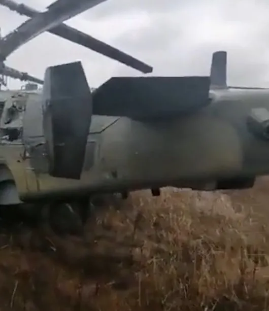 rusya-ukrayna-savasi-5-gununde-rus-tanklarinin-uzerinde-o-isaret-merak-uyandirdi-akillara-tek-bir-sey-geldi-1646052214908.jpg Rusya-Ukrayna savaşı 5. gününde: Rus tanklarının üzerinde o işaret merak uyandırdı! Akıllara tek bir şey geldi - 6