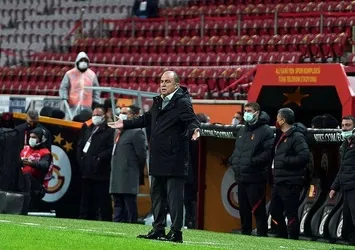 Galatasaray'da yenilgi sonrası ayrılık kararı! İşte gidecek isimler