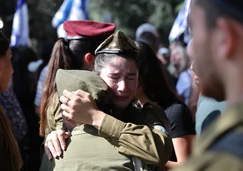 Hamas 2014'te esir alınan Hadar Goldin'in cesedini teslim etti