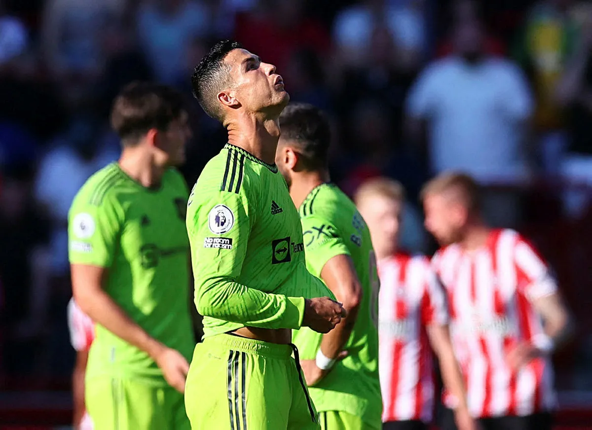 Manchester United ilk yarıda dört gol yedi! Sosyal medyayı sallayan olay! Brentford maçında büyük çöküş