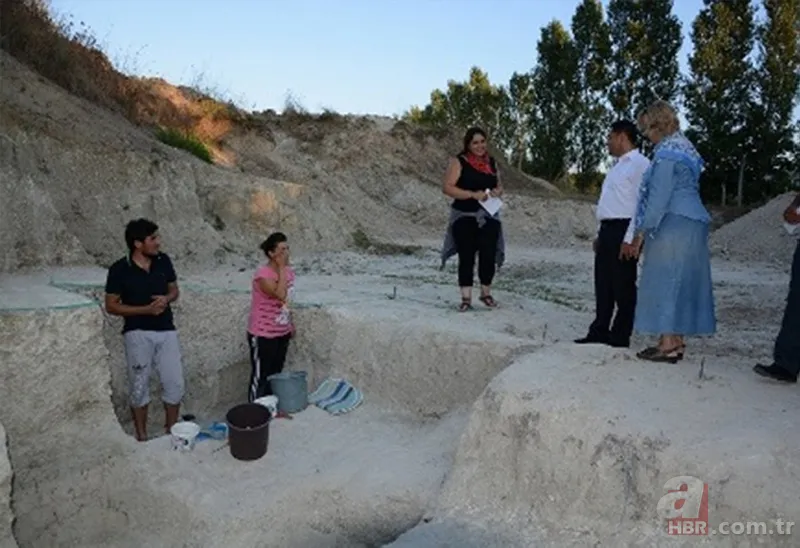 Çoban toprak kayınca keşfetti! Milattan önce 10 bin yılından kalma tatlı bulundu 2