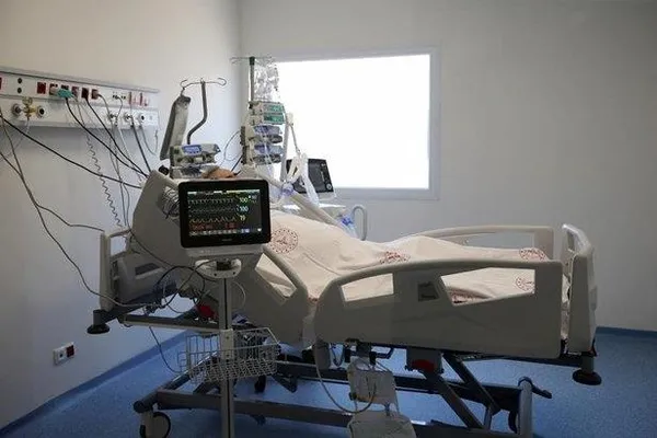 Defne Devlet Hastanesi 60 gün sonra hizmette! Ekipler gece gündüz çalışıyor