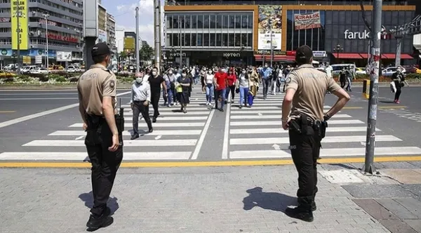 Son dakika: İçişleri Bakanlığından 81 ilin valiliğine koronavirüs genelgesi