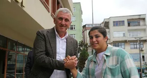 Sizi ağlatmaya devam edeceğim