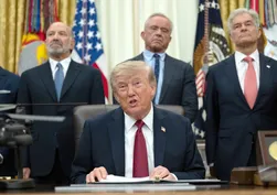 Trump'tan Apple'a dikkat çeken talep: Ontario Gölü'nün adı haritalarda “Amerika Gölü” olarak değiştirilecek