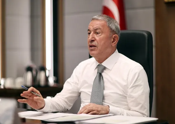 Milli Savunma Bakanı Hulusi Akar'dan komuta kademesi ile kritik görüşme - 3