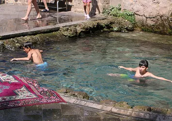 Günün ilk yarısında sıcaklıklar 4 ilde 40 dereceyi aştı