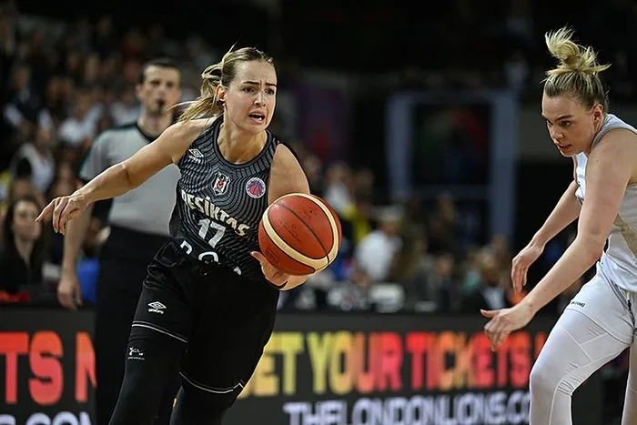 Beşiktaş finalde kaybetti Avrupa ikincisi oldu