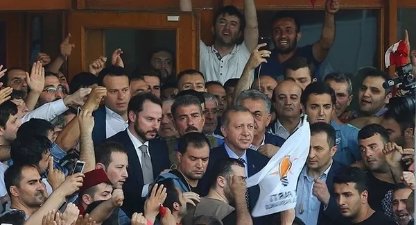 Darbecilerin asıl hedefi Başkan Erdoğan’dı! Büyük ihanet ’Güçlü Liderlik’ ile durduruldu