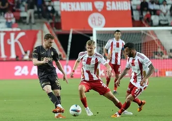 Fırtına esti! Trabzonspor Antalyaspor'u 2-0 mağlup etti