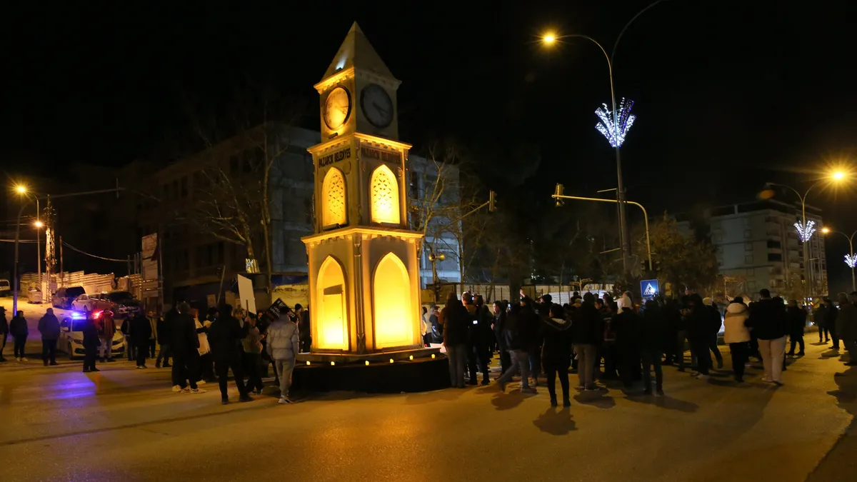 Depremde hayatını kaybedenler Malatya'da anıldı