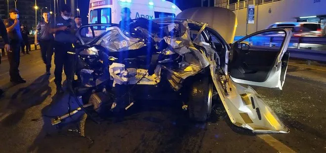 İstanbul’da feci kaza! Araçlar kullanılamaz hale geldi