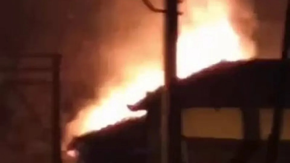 Sakarya'da yangın faciası! 2 kişi yanarak can verdi