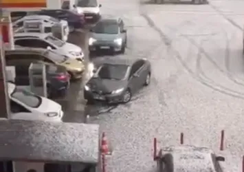Ankara'da sağanak ve dolu etkili oldu