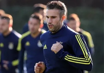 FIFA Persie için 1,5 milyon dolar ödedi