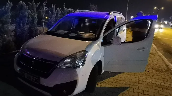 Çaldığı araçla tatile giderken polise yakalandı | Bursa'da film gibi olay - 3