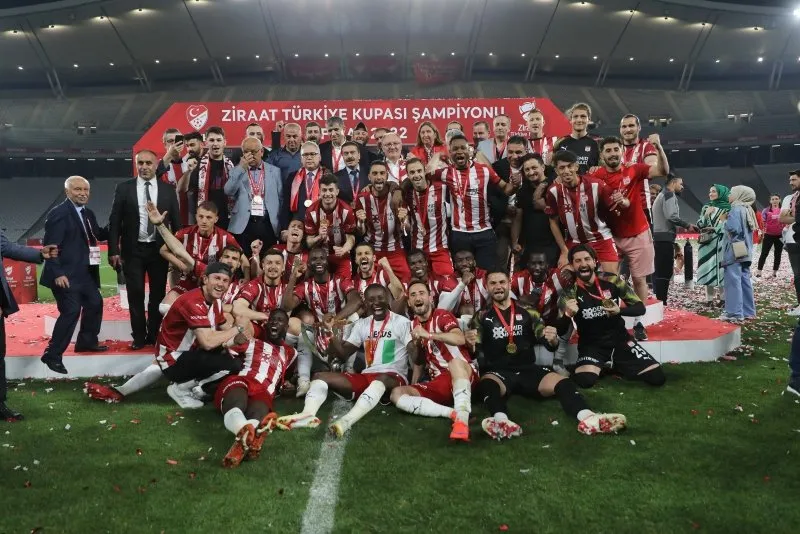 Kupa Sivasspor’un! Yenilmeden kazandılar