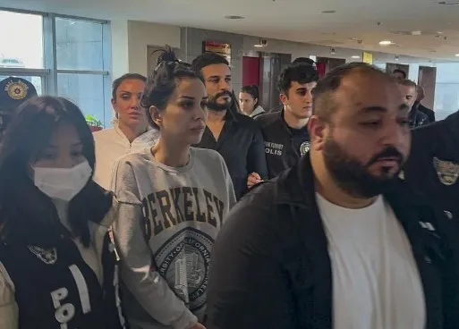 polatlar-ciftine-40-yila-kadar-hapis-istemi-510-milyon-tllik-kamu-zarari-ifadeleri-ortaya-cikti-1732547136719.jpg Polatlar çiftine 40 yıla kadar hapis istemi! 510 milyon TL'lik kamu zararı | İfadeleri ortaya çıktı - 1