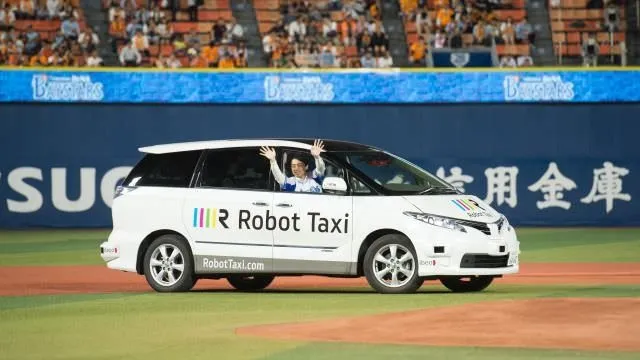 Japonya’da robot taksiler test ediliyor