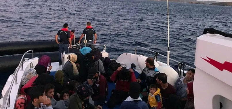 Midilli Adası'na gitmek isteyen 50 göçmen Balıkesir'de yakalandı