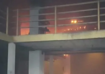 İstanbul 15 Temmuz Demokrasi Otogarı'nda yangın