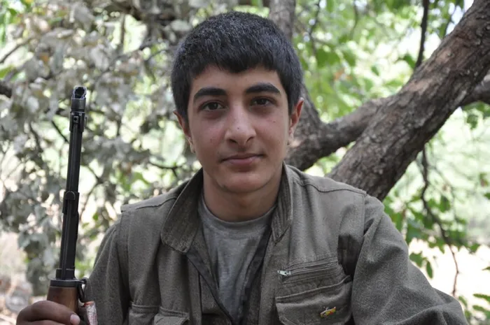 Son dakika: MİT'ten nokta operasyon! Türkiye'ye patlayıcı göndermeye çalışan 2 terörist etkisiz hale getirildi - 2