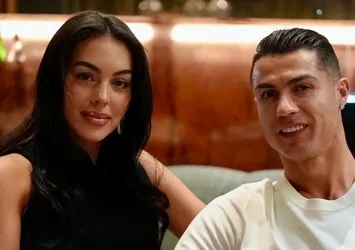 Cristiano Ronaldo'nun oğlu ilk galibiyetini aldı! Tribünde sürpriz isim