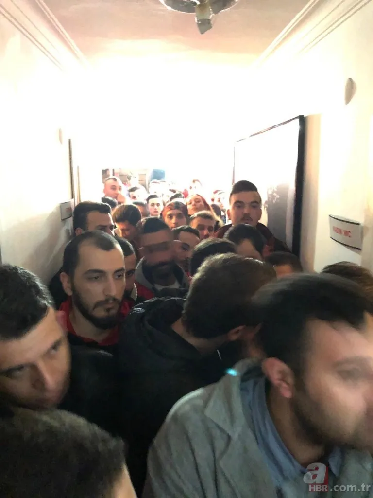 CHP'de 'aday' gerginliği tırmanıyor! Buca'da televizyonu yumrukladılar 15