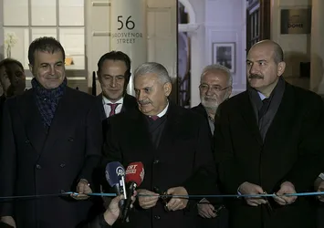 Yıldırım, Londra'daki ilk Türk sermayeli bankanın açılışını yaptı