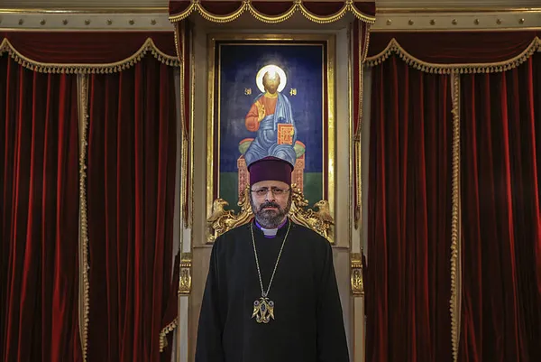 Türkiye Ermenileri 85. Patriği Sahak Maşalyan Başkan Erdoğan’ı işaret ederek barış mesajı verdi