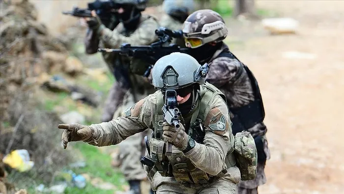 son-dakika-hdp-kapatilacak-mi-deliller-aym-inceleyecek-tarih-belli-oldu-1651762490978.jpg Son dakika: HDP kapatılacak mı? Delilleri AYM inceleyecek! Tarih belli oldu - 4