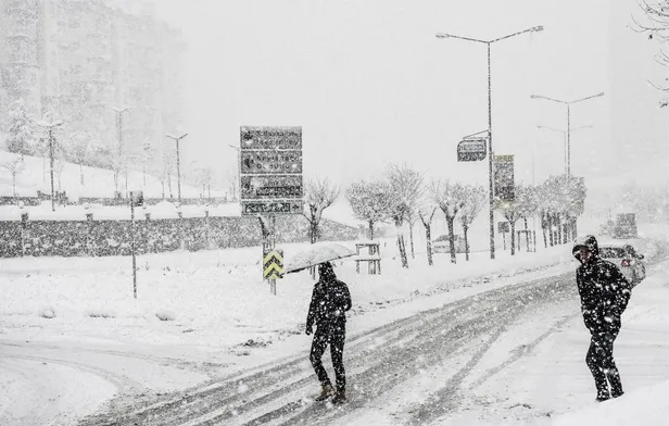 AVM kapanış saati kaç oldu? 25 Ocak AVM'ler saat kaçta kapanıyor? İstanbul AVM çalışma saatleri açıklaması - 2