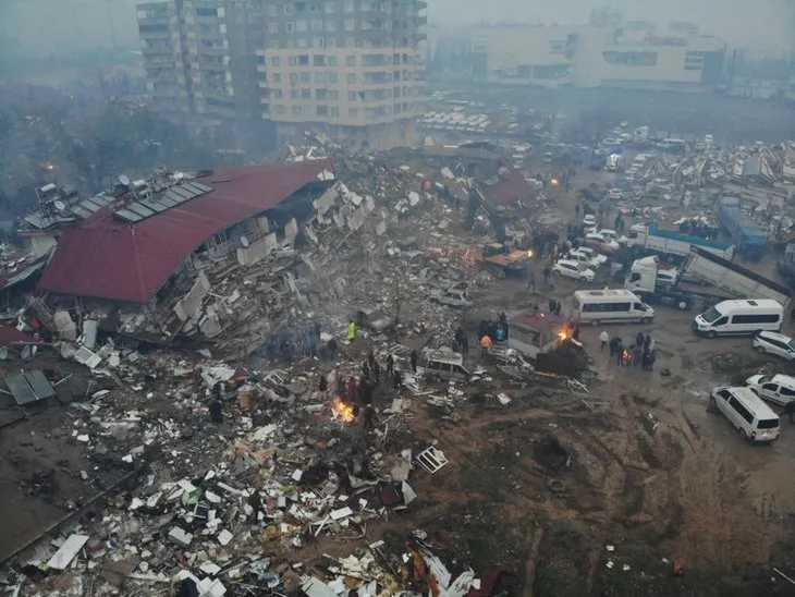 A Haber drone kamerasından DEPREM bölgesi! Facianın boyutunu gözler önüne seren dehşet verici görüntüler