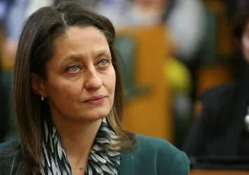 CHP'li Şafak Pavey'in milletvekilliği düştü