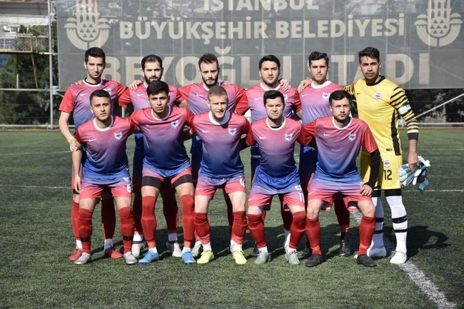 'İstanbul Emniyeti’nin futbol katımı İEM İLTER üst lige çıktı - 1