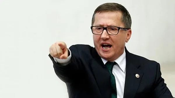 1626808873701.jpg CHP'li Cihangir İslam ile İYİ Partili Lütfü Türkkan'ın arasındaki mülteci krizi giderek büyüyor: Sosyal medyada engelledi - 1