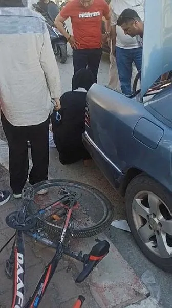 1717481397296.jpeg Hafif ticari araç çarptı bisikletli çocuk havaya uçtu - 2