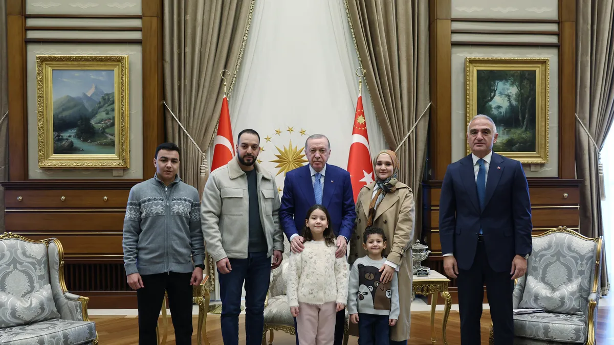 Külliye'de anlamlı kabul! Başkan Erdoğan 6 yaşındaki Filistinli Hind Receb'in ailesini kabul etti