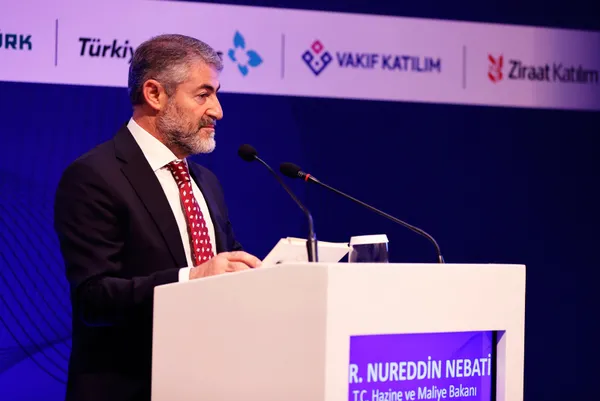 1657683310254.jpg Hazine ve Maliye Bakanı Nureddin Nebati: Vatandaşı hayat pahalılığına karşı koruyacağız - 5