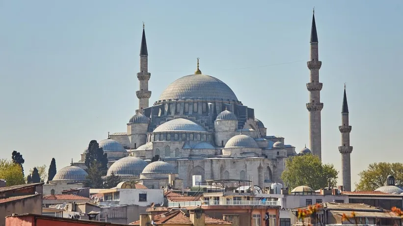 Bugün kandil mi, ne kandili? 2025 Miraç Kandili hangi tarihte idrak edilecek?