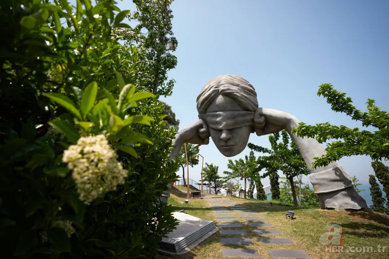 Adı "Yassı" namı "Yaslı" adaydı... Demokrasi ve Özgürlükler Adası olarak hafızalara ışık tutuyor 11