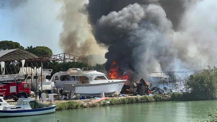 Antalya’da korkutan yangın! Teknelere sıçradı