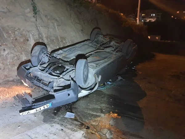 kocaelide-otomobil-kontrolden-cikti-insaat-alanina-uctu-1664344719304.jpg Kocaeli’de otomobil kontrolden çıktı inşaat alanına uçtu! - 2