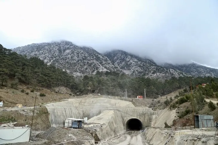 Antalya-Konya arasındaki Demirkapı Tüneli’nin hizmete gireceği tarih belli oldu